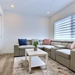 https://5-mins-to-the-falls-brand-new-home.niagara-fallshotels.com